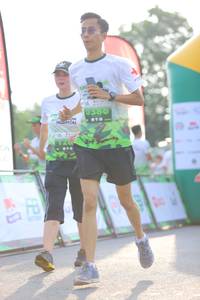 BIB: 
                            <button type="button" onclick="openModal(3652585)" class="btn btn-primary btn-sm float-right btn-popup" data-toggle="modal" data-target=".modal-high-quality">
                        <i class="fas fa-shopping-cart"></i> Add to Cart
                    </button>
                                            <button type="button" onclick="isThisMe(3652585, true)" class="btn btn-success btn-sm float-right btn-popup btn-isme hidden" data-toggle="tooltip" data-placement="bottom" title="นี่คือรูปของคุณใช่ไหม คลิกที่นี่เพื่อเอาเข้าอัลบั้ม">
                        <i class="fas fa-plus"></i> Add to album
                    </button>
                    <button type="button" onclick="isThisMe(3652585, false)" class="btn btn-warning btn-sm float-right btn-popup btn-isnotme hidden">
                        <i class="fas fa-ban"></i> Remove from album
                    </button>